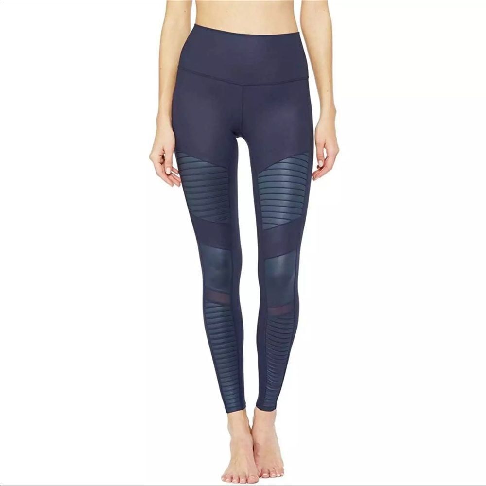 Alo Yoga Motto Leggings in Rich Navy /Rich Navy Glossy